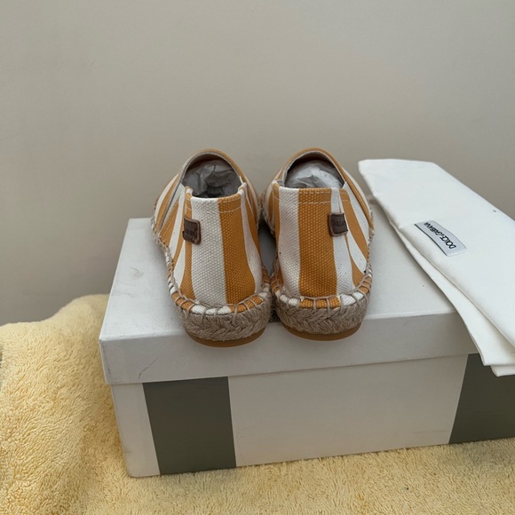 Authentic Dolce Gabbana Espadrilles - Picture 12 of 14